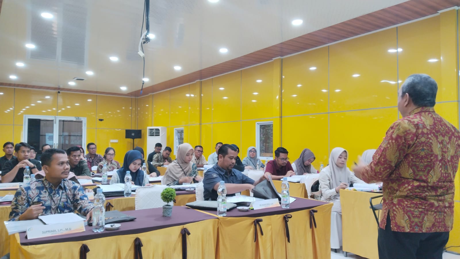 Read more about the article Pusat Diklat Nasional Selenggarakan Pendidikan, Pelatihan dan Ujian Sertifikasi PBJP Level 1 di Pekanbaru